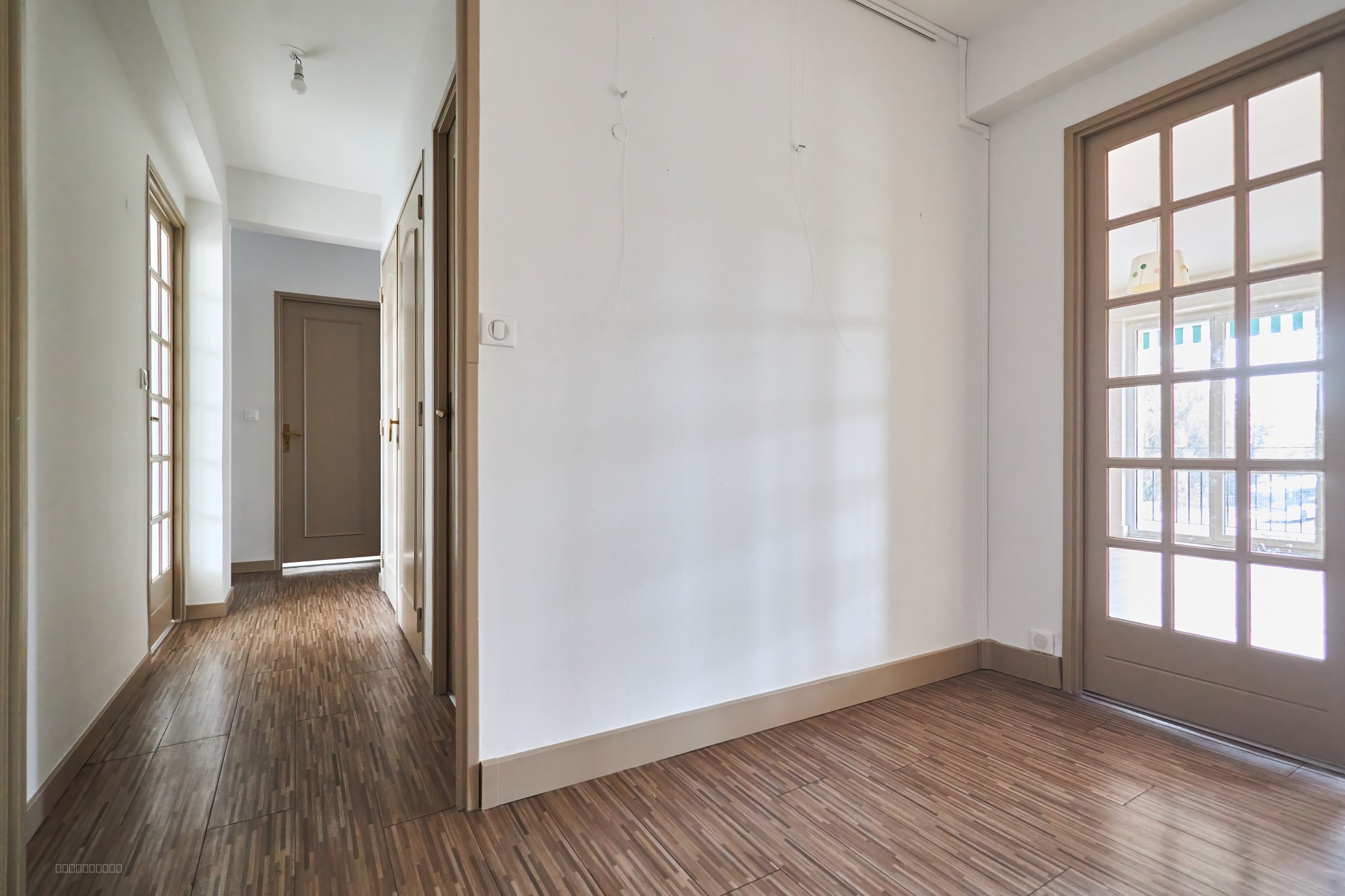 Appartement Familiale Lumineuse T6 avec Balcon, cave et Garage - Reims 51100 — photo 6