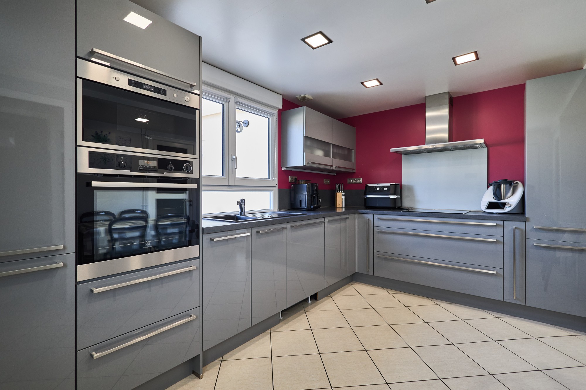 EN EXCLUSIVITÉ : Maison Familiale Lumineuse T5 avec Jardin, Terrasse, Garage   GUEUX 51390 — photo 2