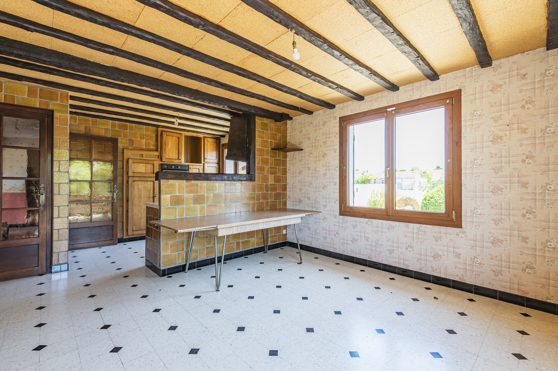 Maison Familiale Lumineuse T7 avec Jardin, Terrasse, Garage et Sous-sol - Les Mesneux 51370 — photo 5