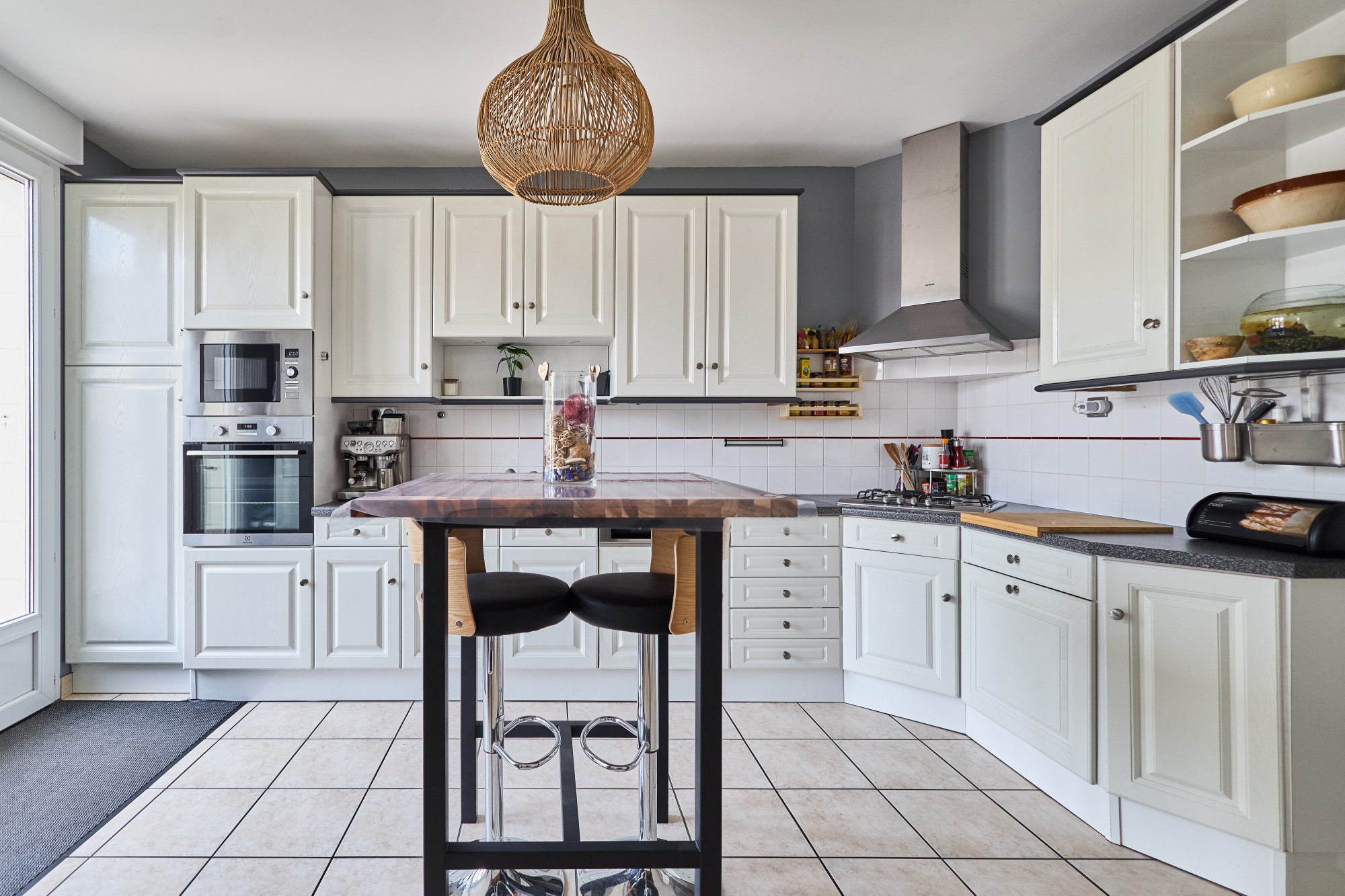 Maison Familiale Ensoleillée T8 avec Jardin, Terrasse et Garage à Reims — photo 2