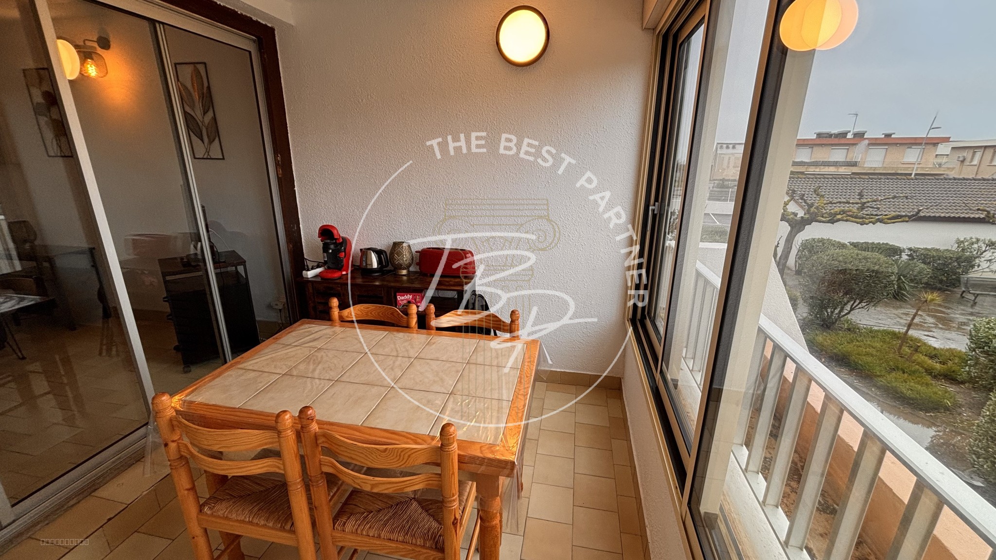 Studio cabine avec loggia et piscine   Valras-Plage — photo 6