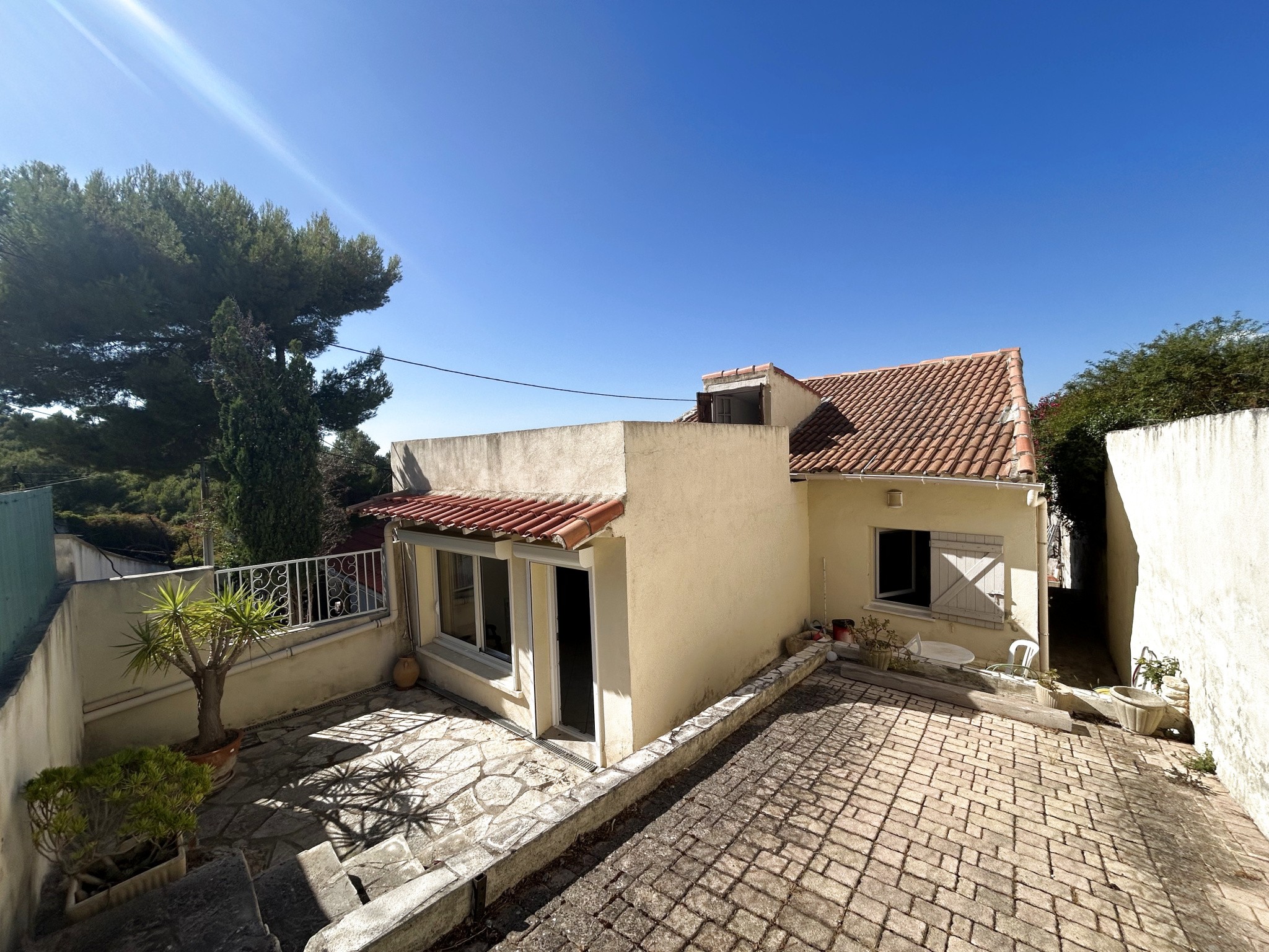 RARE À LA VENTE   MAISON T3 VUE MER À MONTREDON (13008) — photo 2