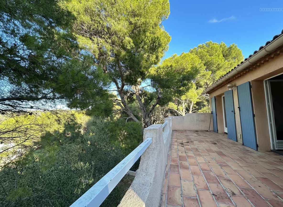 Maison avec dépendance, piscine et pinède à Septèmes-les-Vallons — photo 5