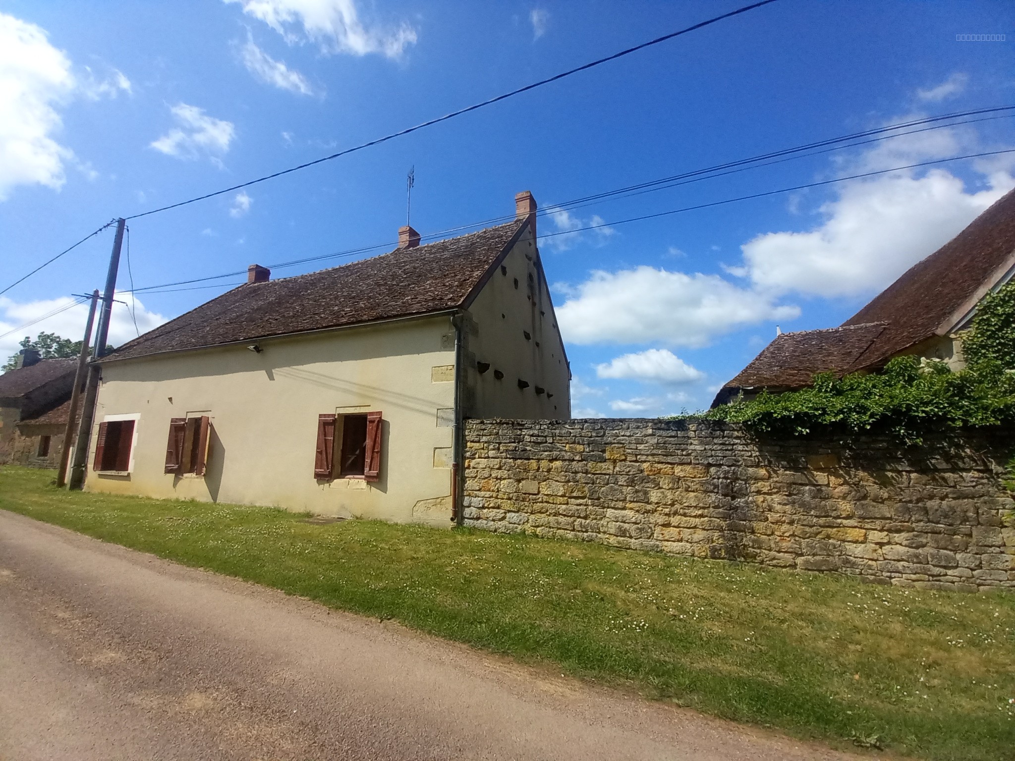 Maison familiale indépendante près du collège de Cercy-la-Tour — photo 9