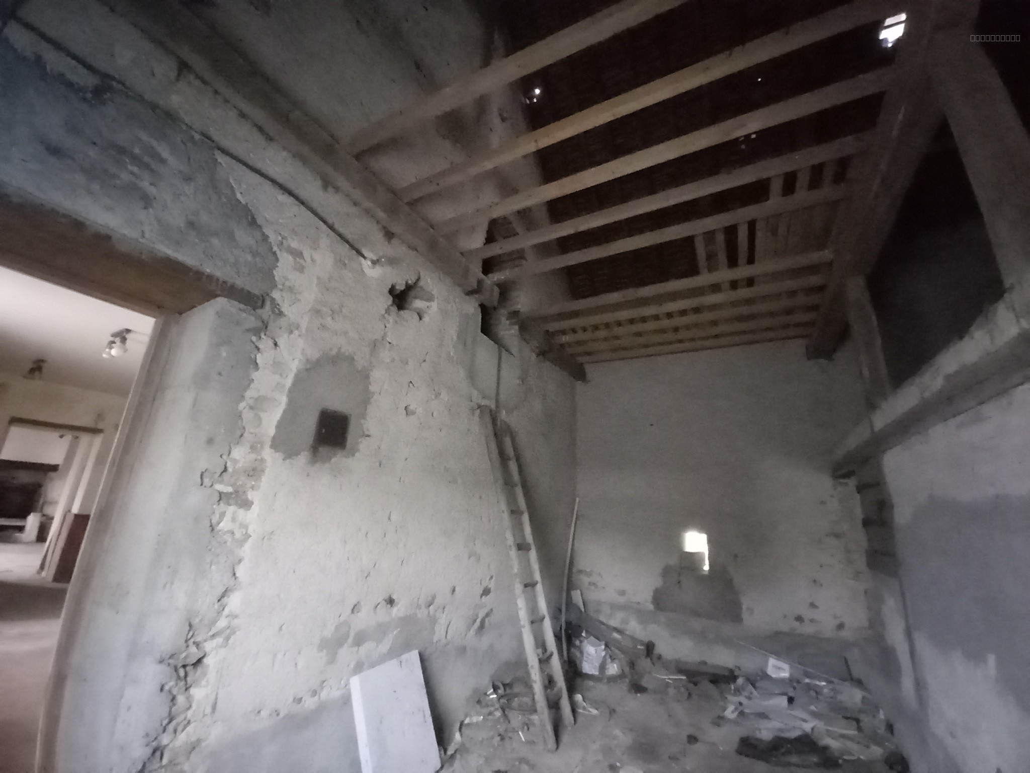 LONGERE A RENOVER 58300 SOUGY SUR LOIRE — photo 9
