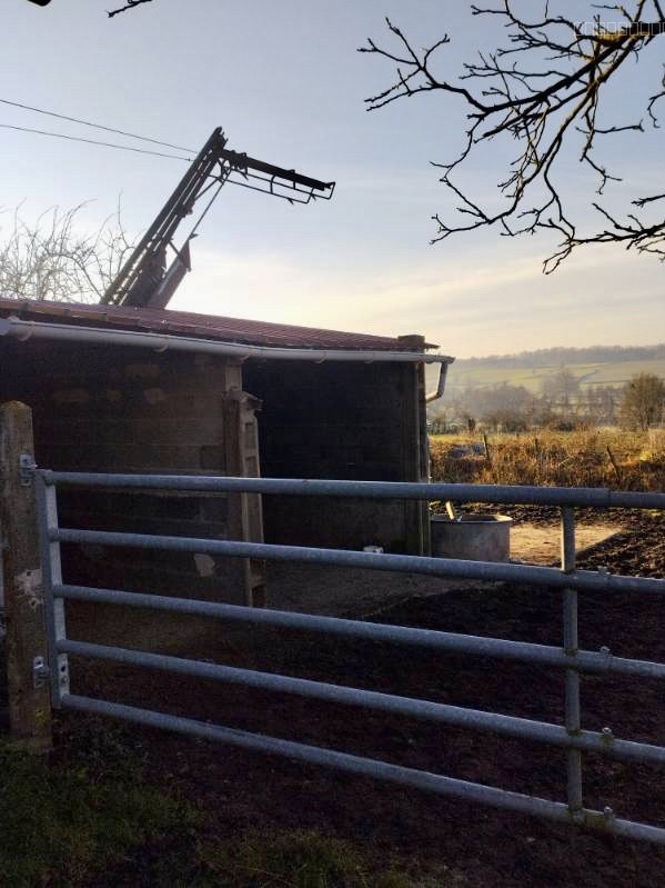 Maison au calme au sud du Morvan   3,8 hectares, piscine et ancien corps de ferme — photo 7