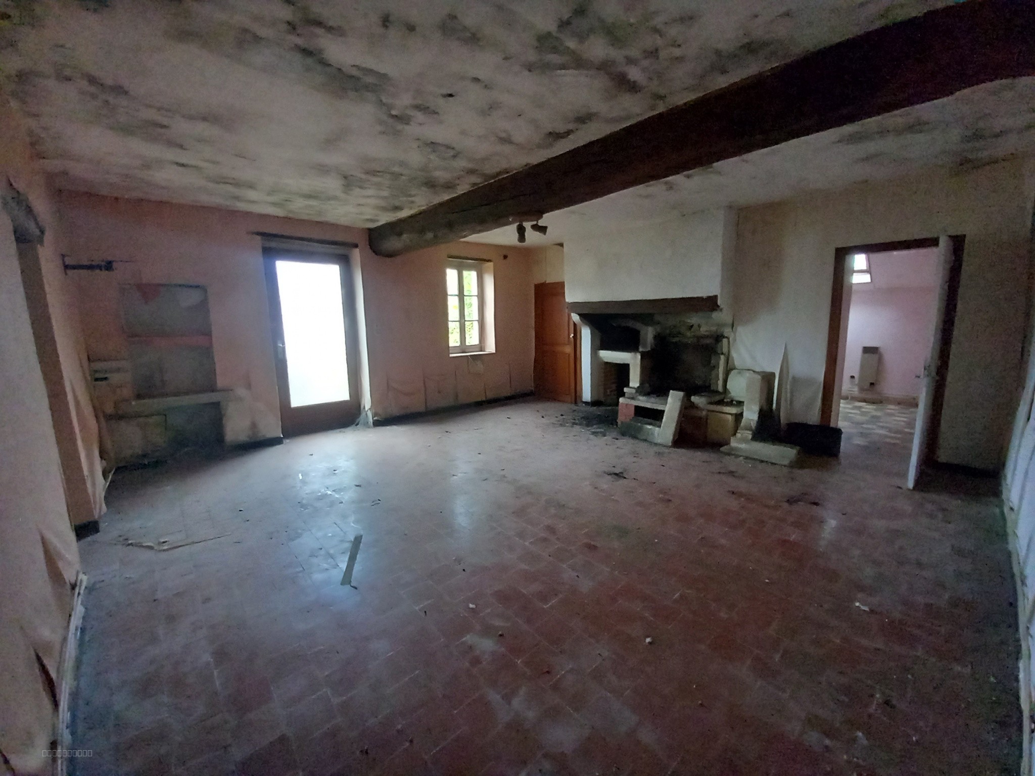 LONGERE A RENOVER 58300 SOUGY SUR LOIRE — photo 2
