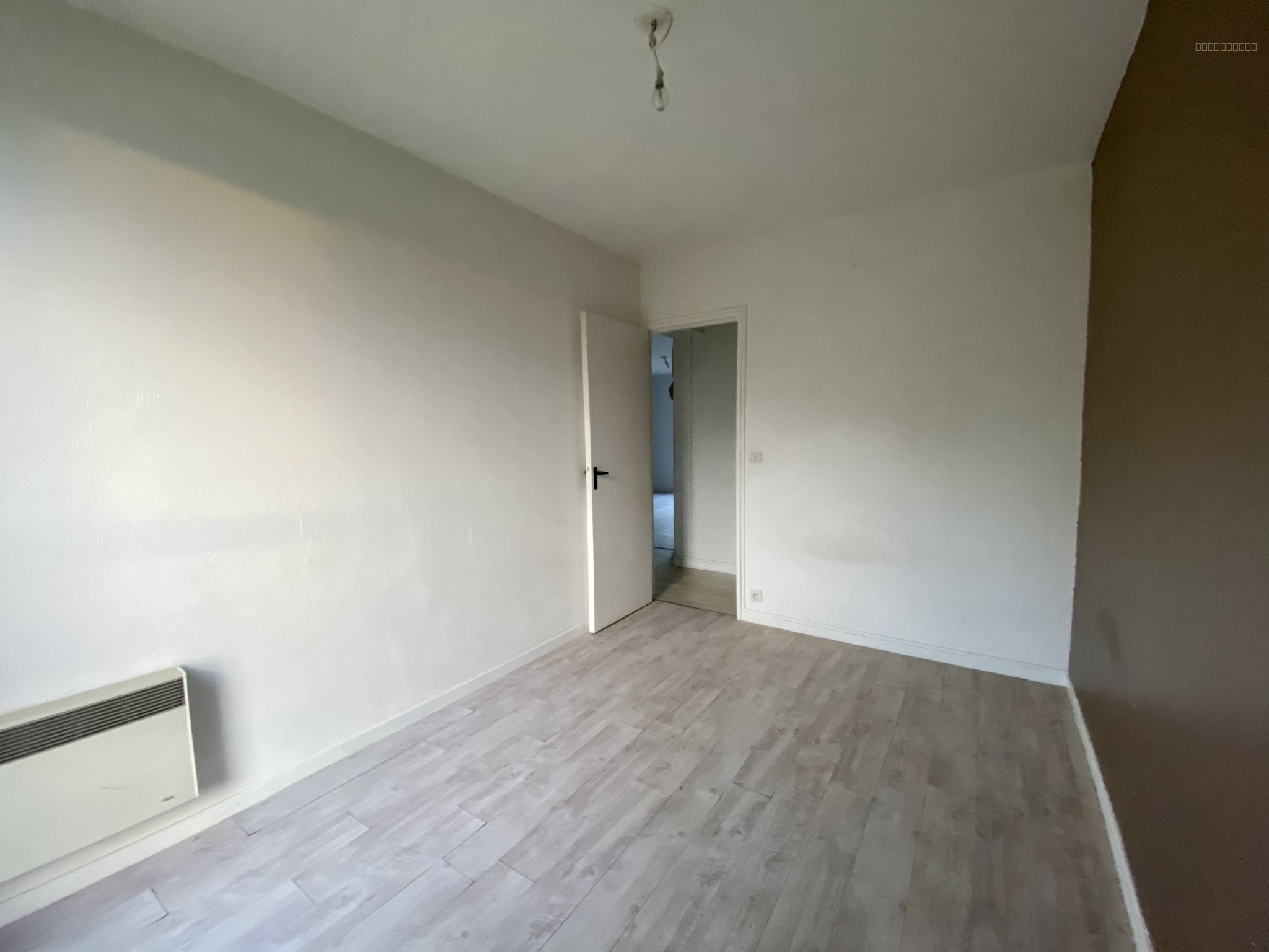 Appartement Idéal pour investisseur : Bourgogne Nièvre  Cercy-la-Tour 58340 — photo 9