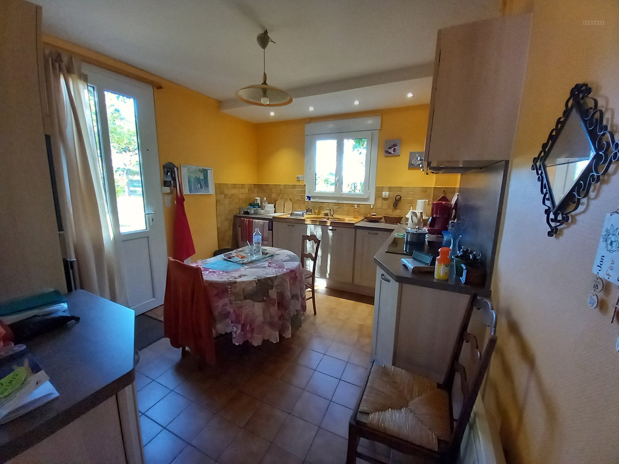 Proche de Decize et de Moulins, très bel ensemble immobilier comprenant trois habitations, garages et annexes, implanté sur un terrain arboré de 6 589 m2. — photo 15