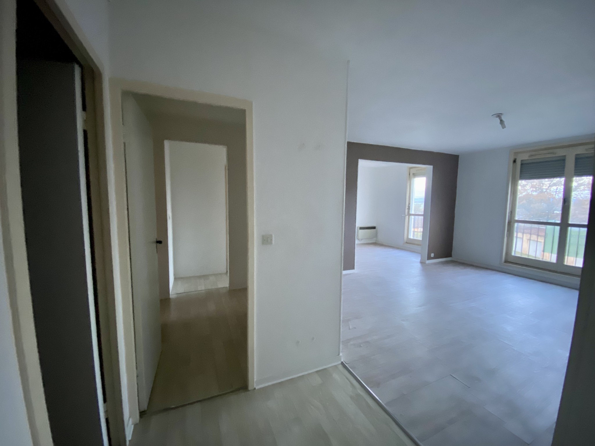 Appartement Idéal pour investisseur : Bourgogne Nièvre  Cercy-la-Tour 58340 — photo 5