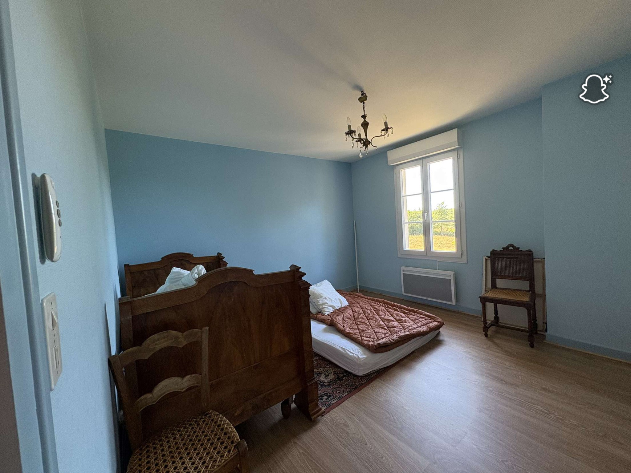 Proche de Decize et de Moulins, très bel ensemble immobilier comprenant trois habitations, garages et annexes, implanté sur un terrain arboré de 6 589 m2. — photo 16