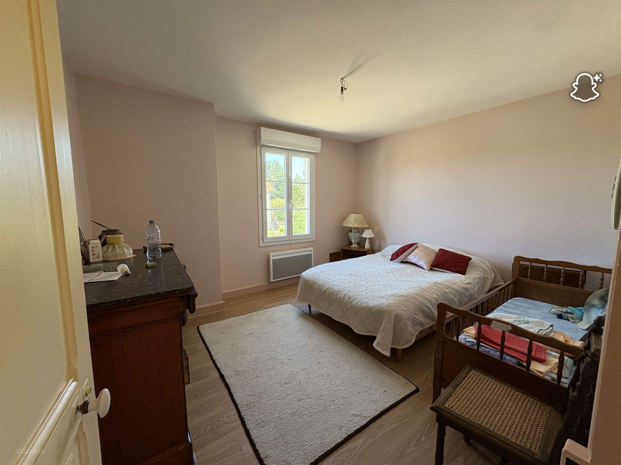 Proche de Decize et de Moulins, très bel ensemble immobilier comprenant trois habitations, garages et annexes, implanté sur un terrain arboré de 6 589 m2. — photo 14