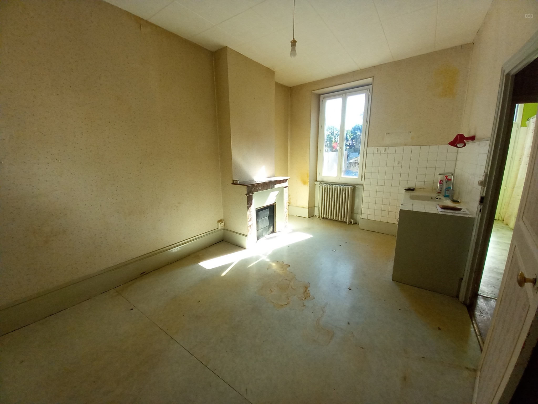 IMMEUBLE commerce et appart DECIZE 58300 — photo 9