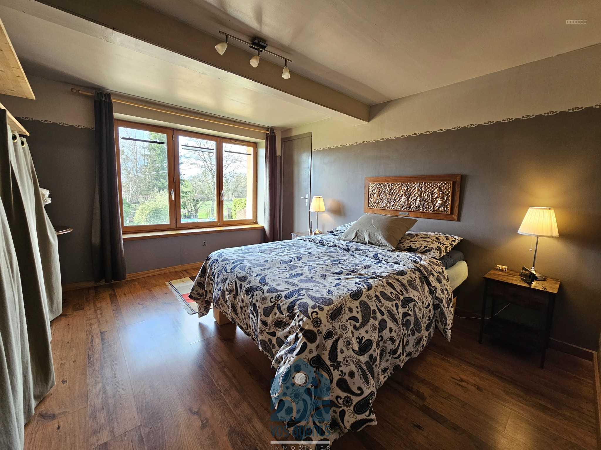 Propriété 6 pièces avec piscine, box à chevaux, garage, hangar et grand terrain — photo 11