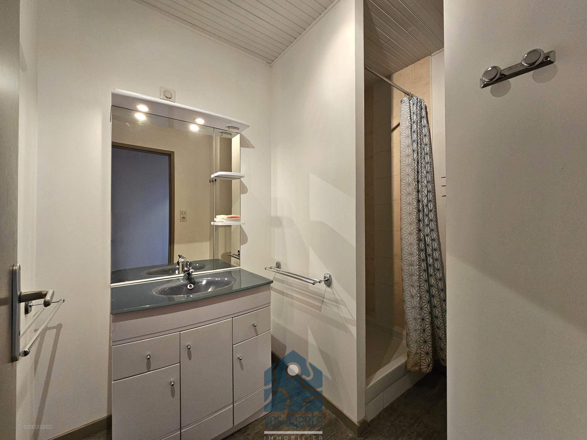 Propriété 9 pièces avec gîte et partie privative, grange, piscine et annexes — photo 10