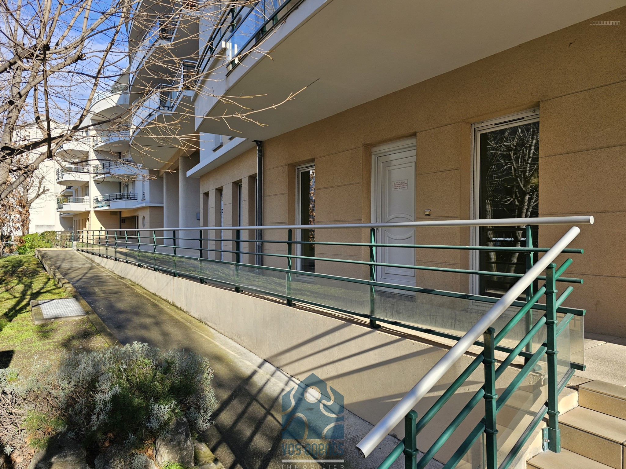 Appartement 5 pièces avec stationnements — photo 3
