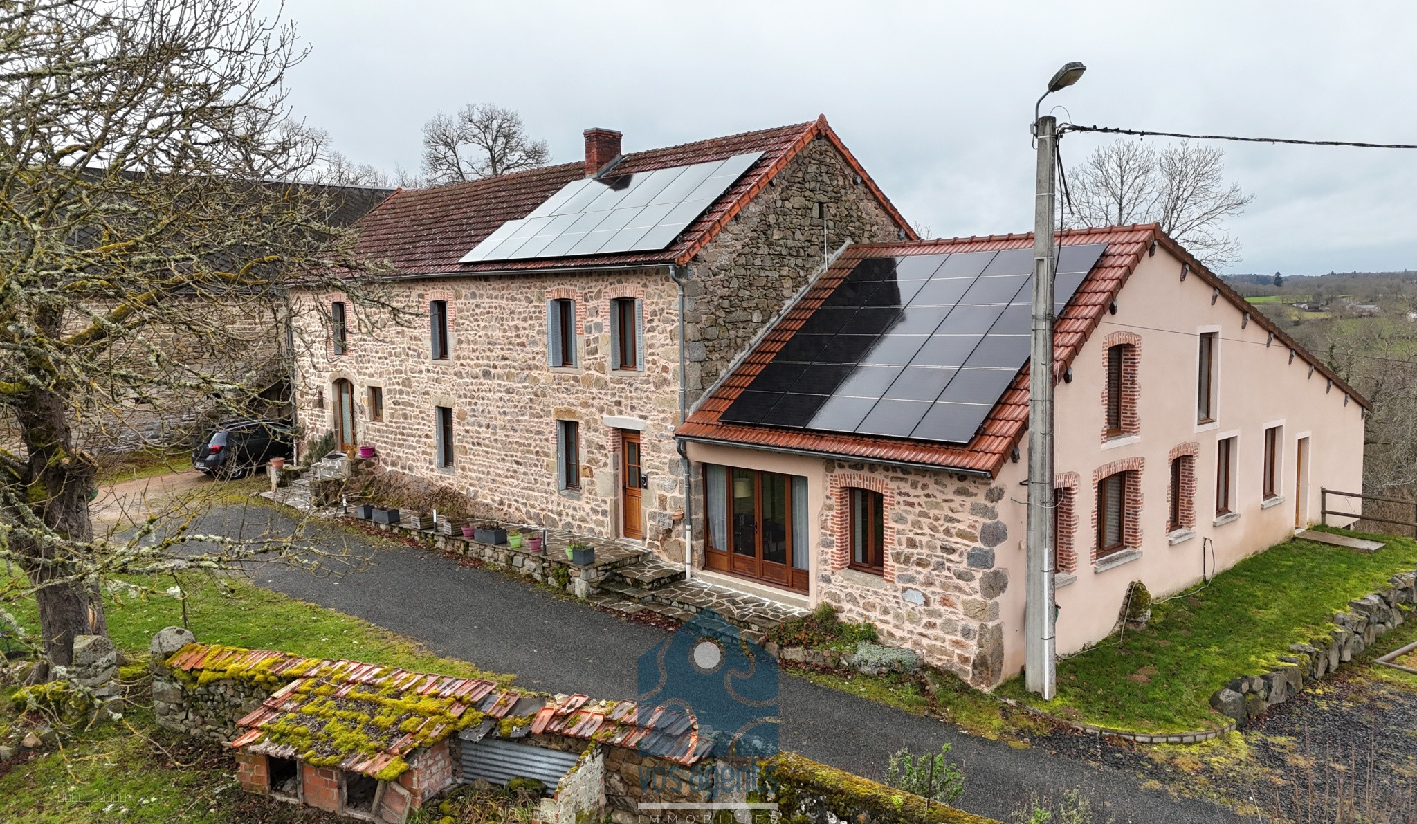 Propriété 9 pièces avec gîte et partie privative, grange, piscine et annexes — photo 2