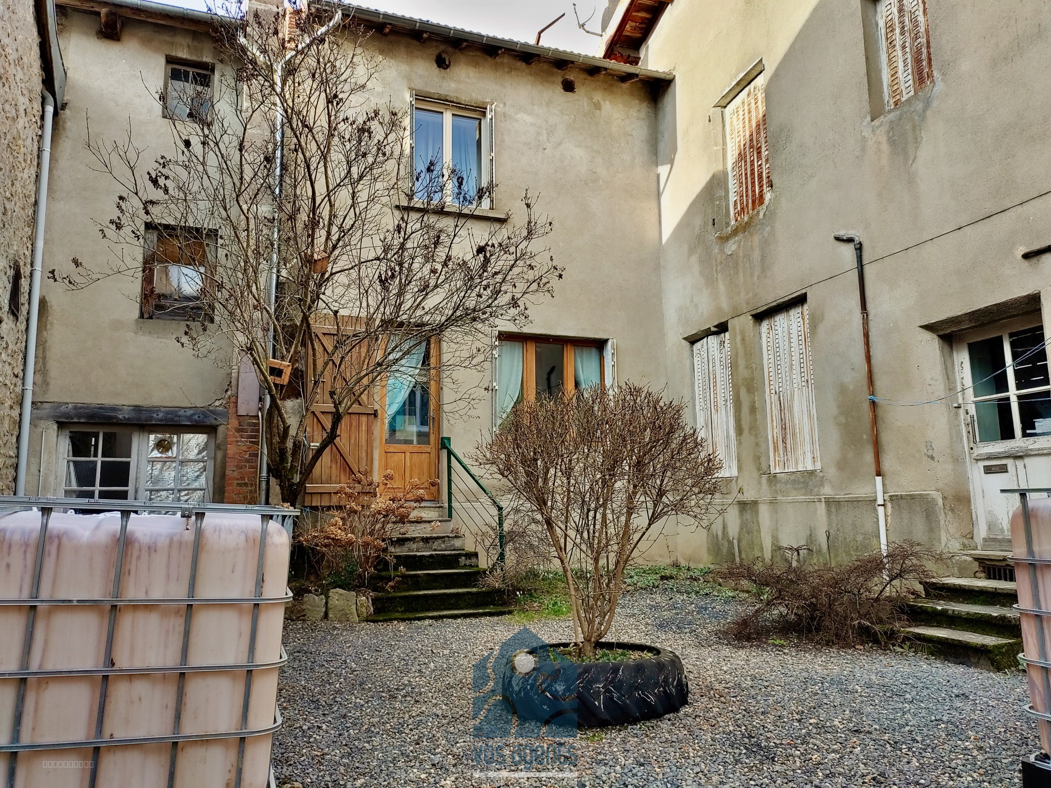Ensemble immobilier 2 habitations et garage — photo 12
