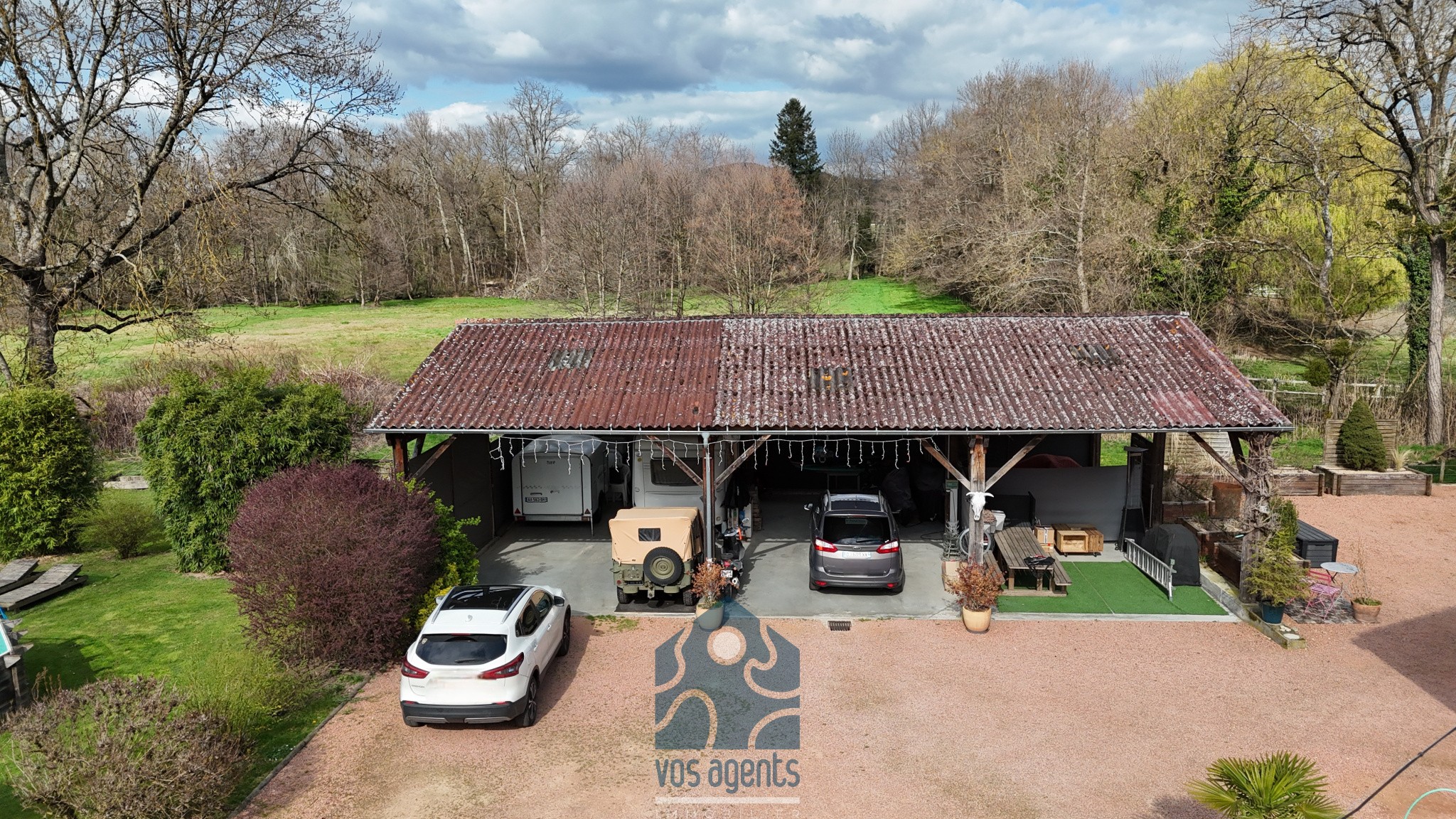 Propriété 6 pièces avec piscine, box à chevaux, garage, hangar et grand terrain — photo 15