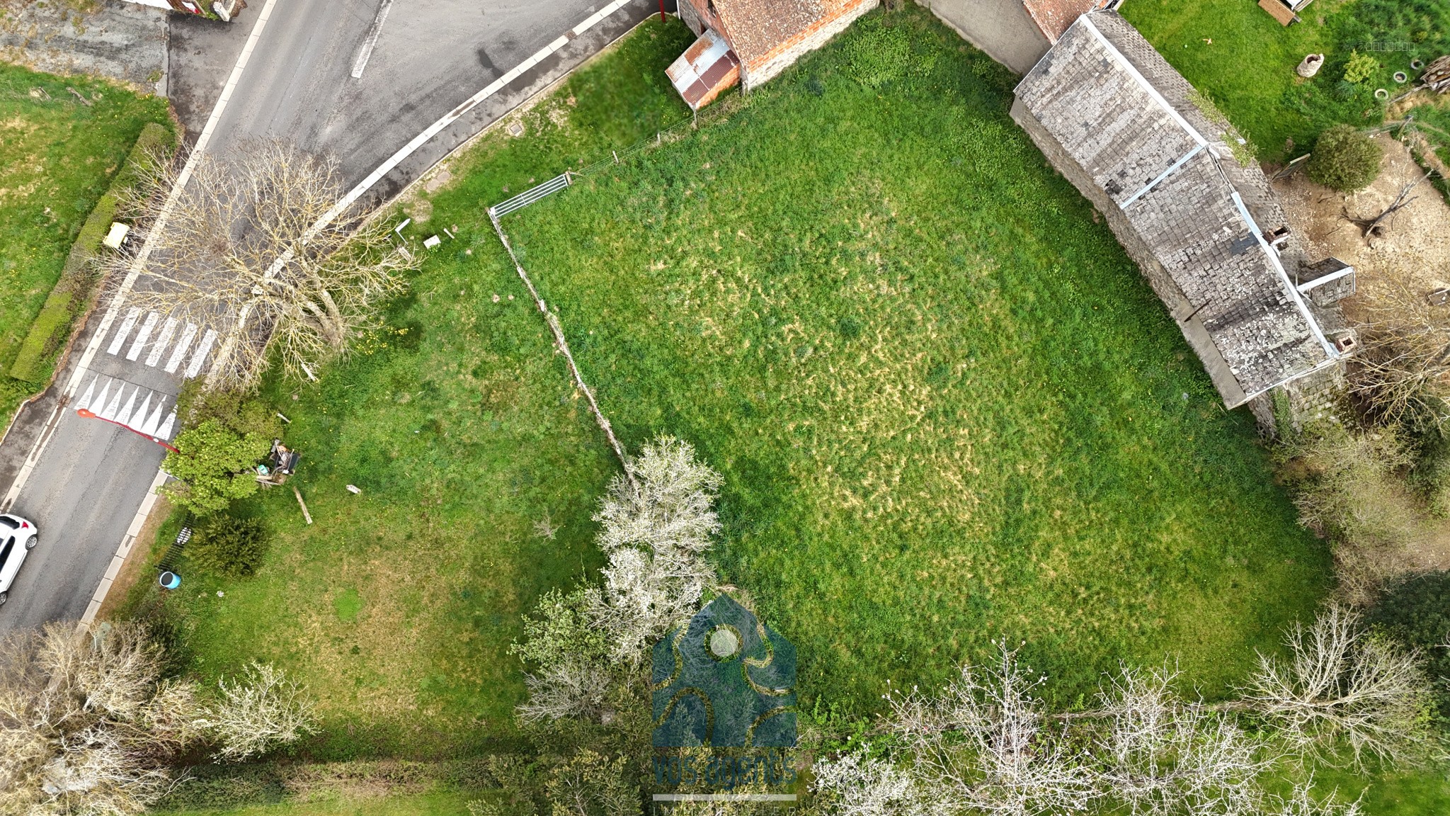 Maison de plain-pied avec garage et dépendances — photo 5