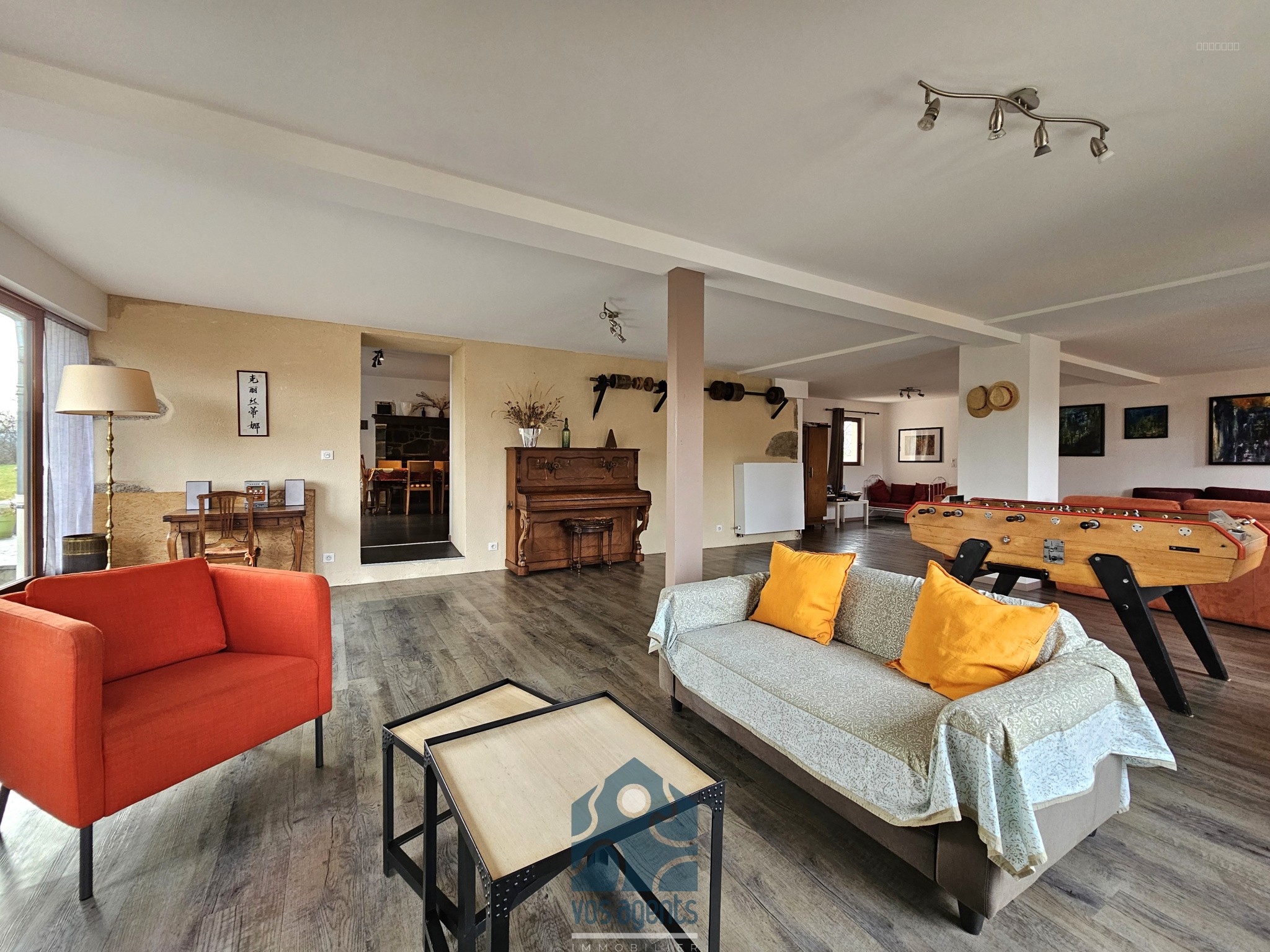 Propriété 9 pièces avec gîte et partie privative, grange, piscine et annexes — photo 3