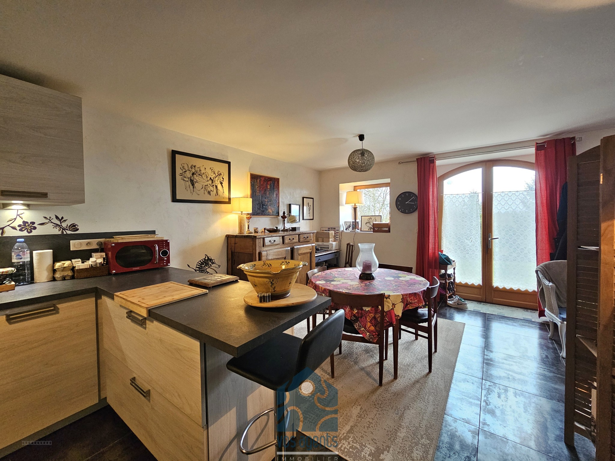 Propriété 9 pièces avec gîte et partie privative, grange, piscine et annexes — photo 14