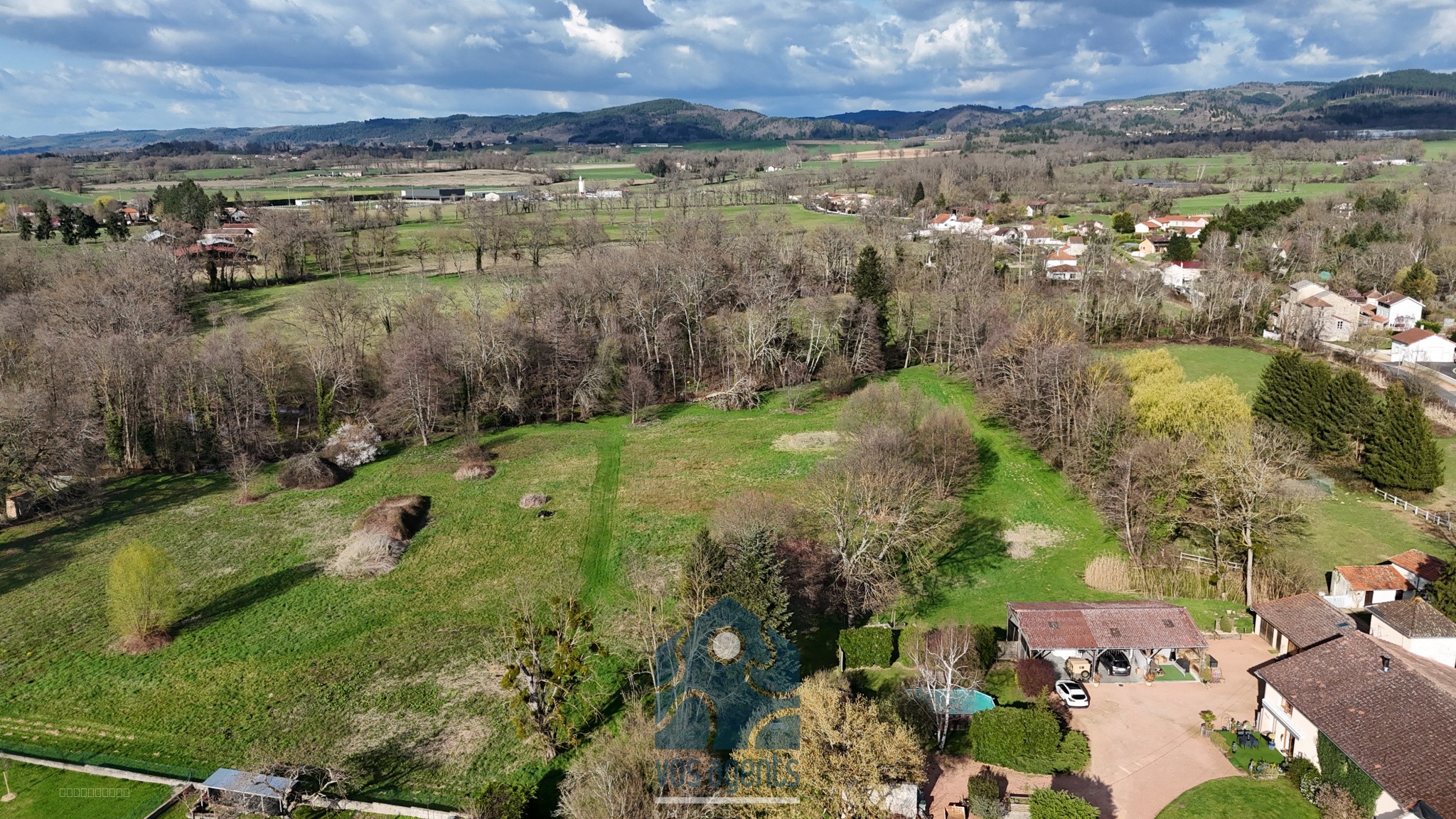 Propriété 6 pièces avec piscine, box à chevaux, garage, hangar et grand terrain — photo 6