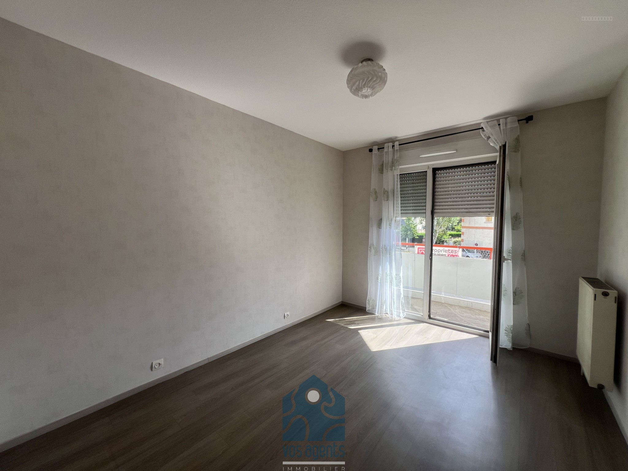 APPARTEMENT 4 PIECES AVEC BALCON, CAVE ET PARKING — photo 7