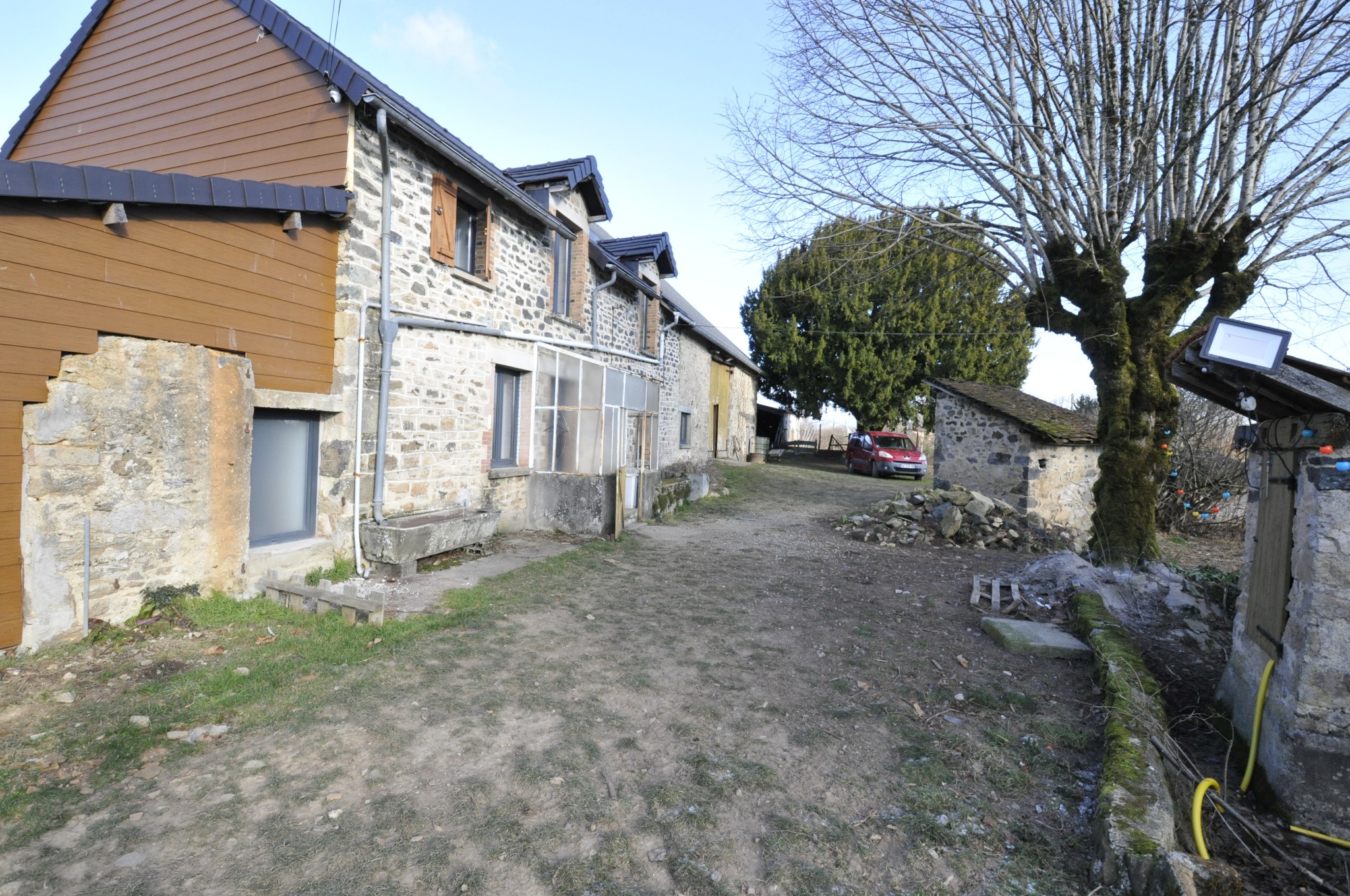 Propriété en Pierre avec Dépendances sur St paul — photo 4