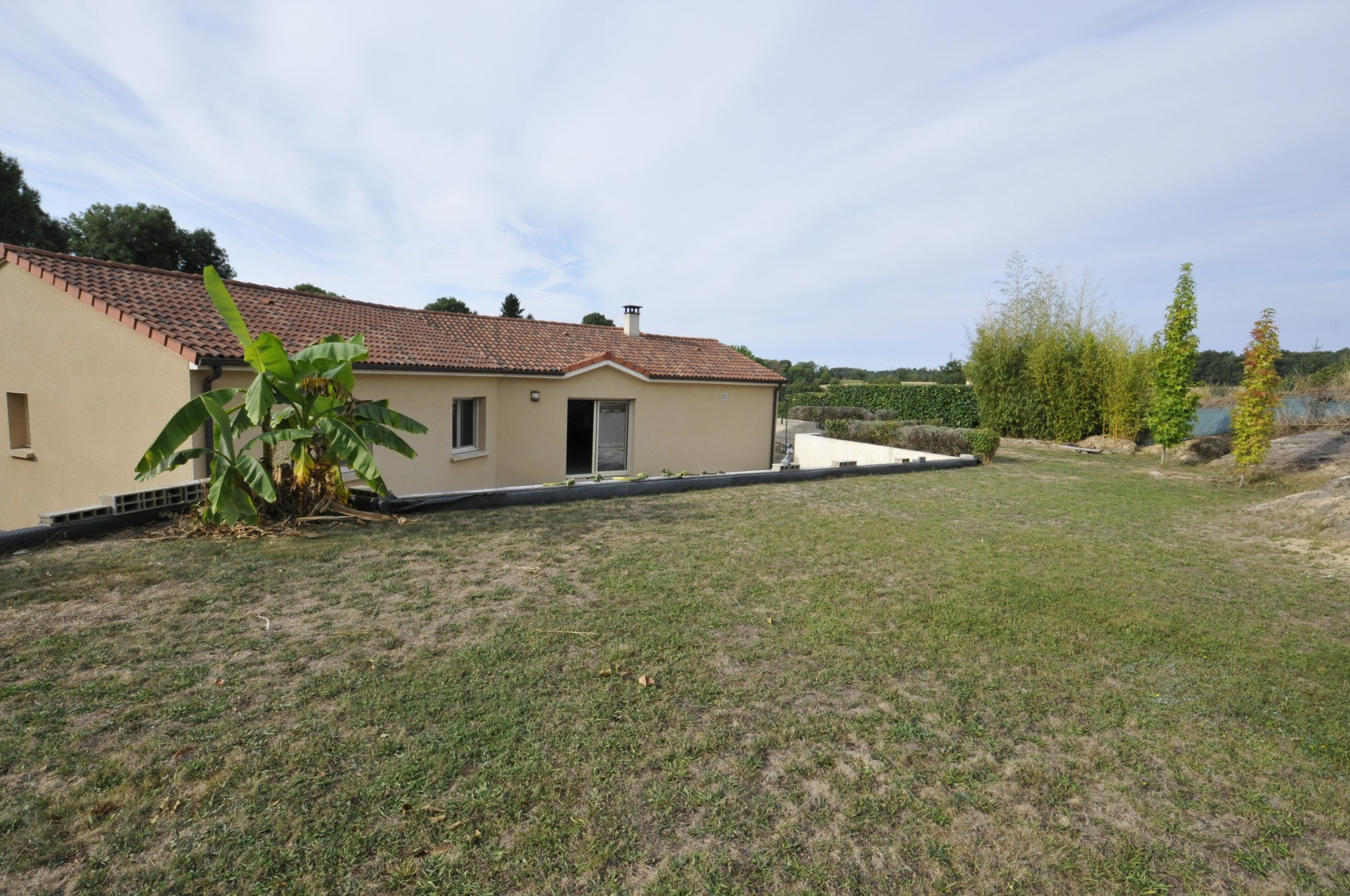Maison à Louer Sur Boisseuil de 2011 avec 4 chambres de 107m2, de plain pieds — photo 12