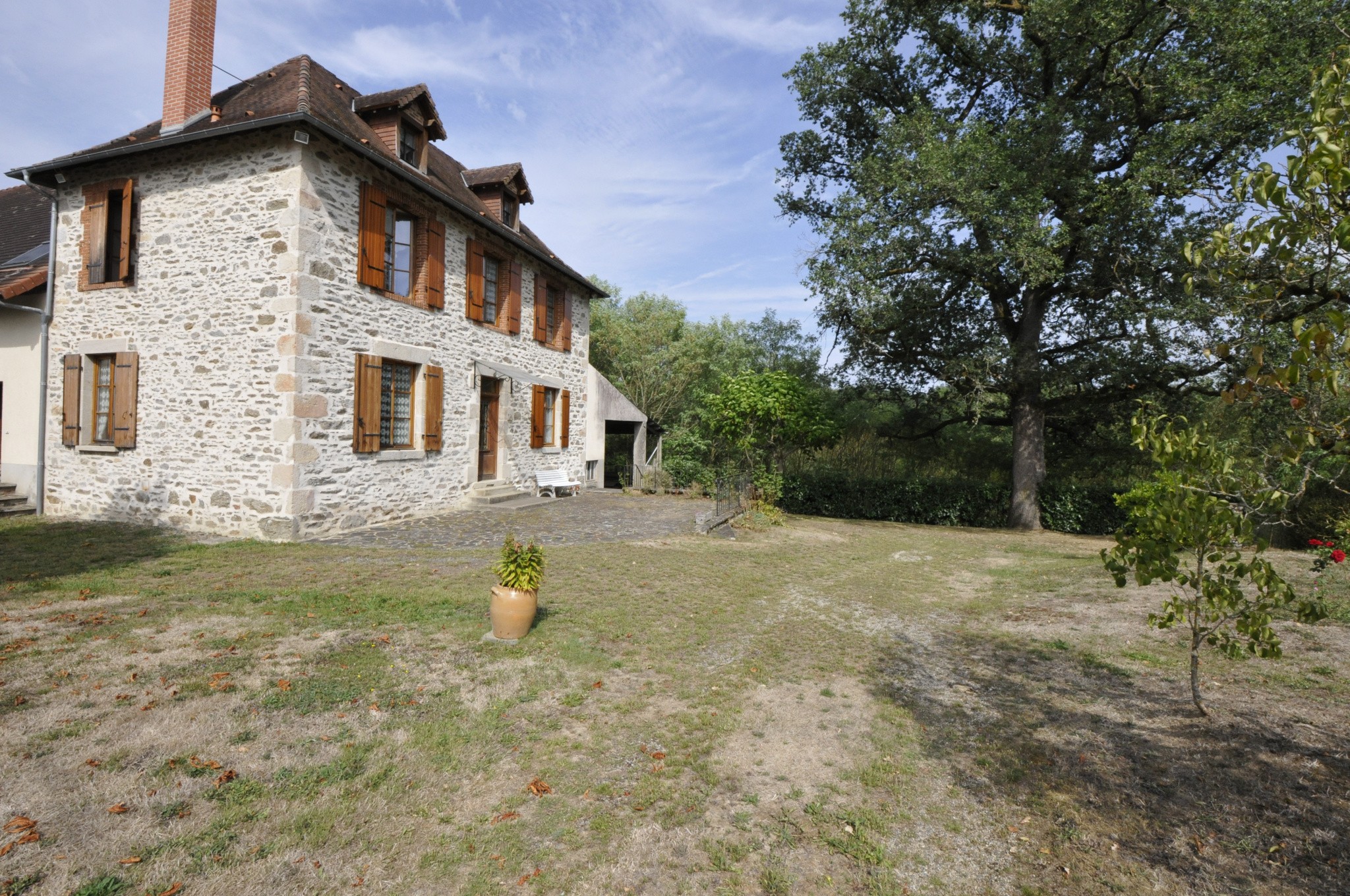 Grande maison en pierre avec grange proche Le VIGEN — photo 3
