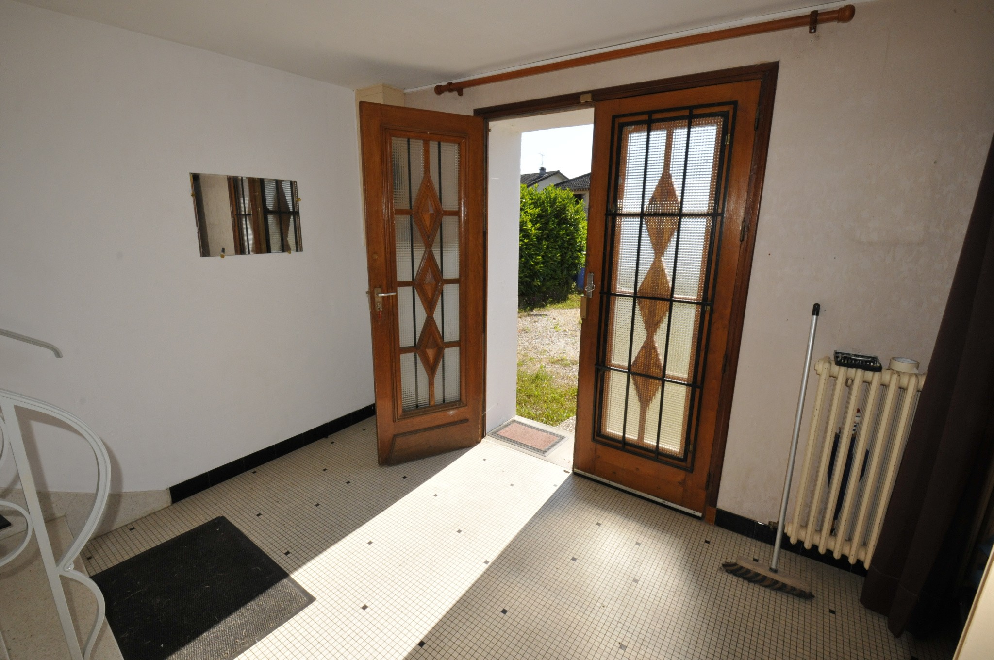 Maison au coeur de Feytiat centre en pierre — photo 9