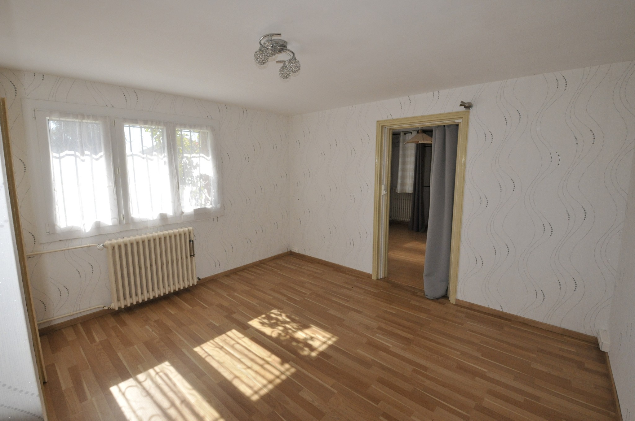 Maison au coeur de Feytiat centre en pierre — photo 16