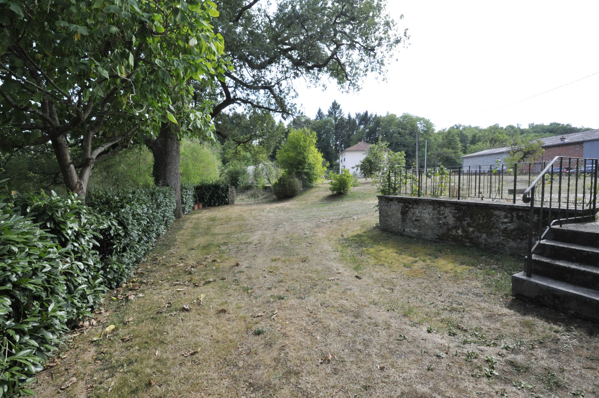 Grande maison en pierre avec grange proche Le VIGEN — photo 10
