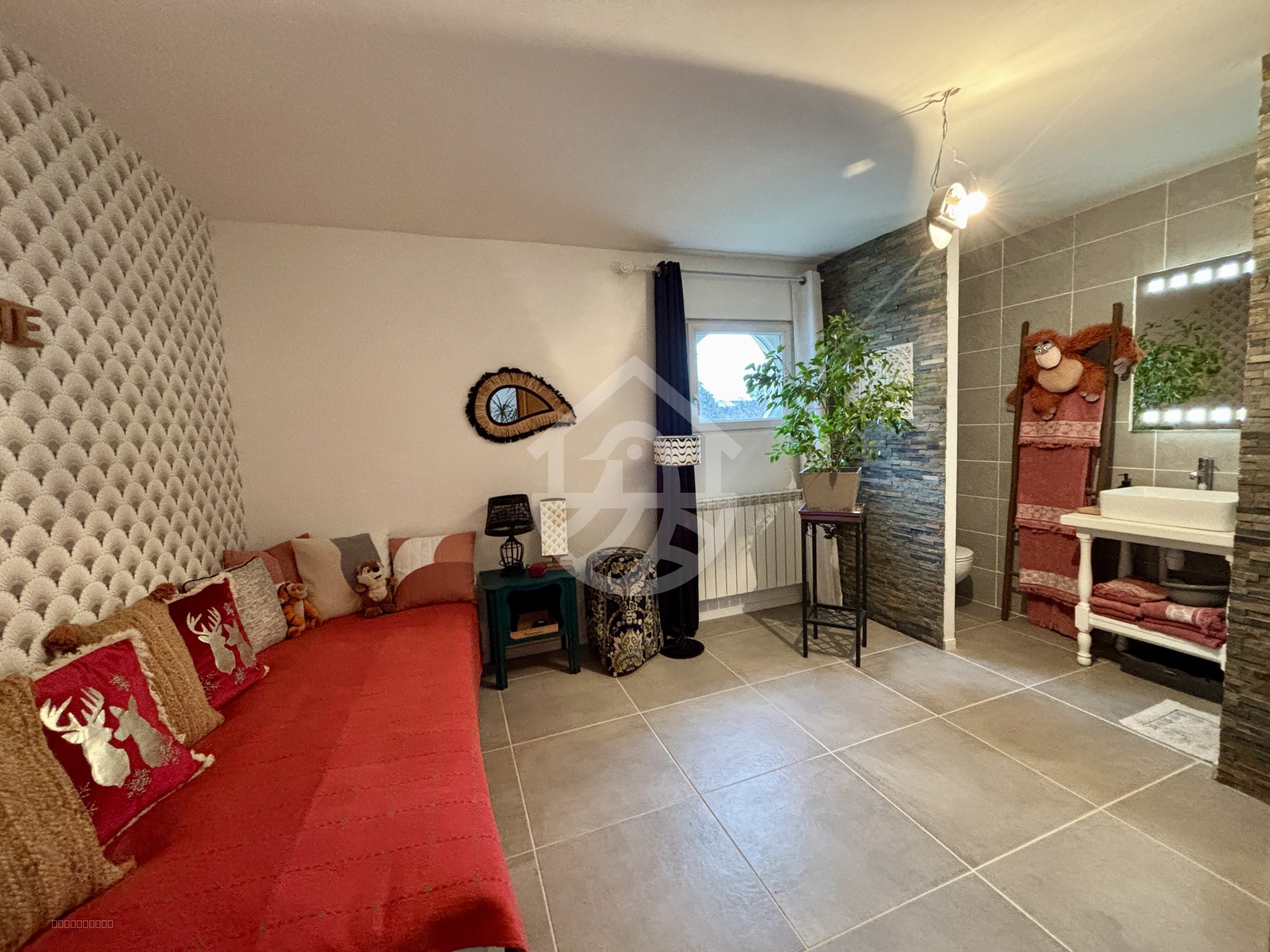 LIVRON-SUR-DROME : MAISON D'ARCHITECTE - 7 PIÈCES - PISCINE INTÉRIEURE — photo 14