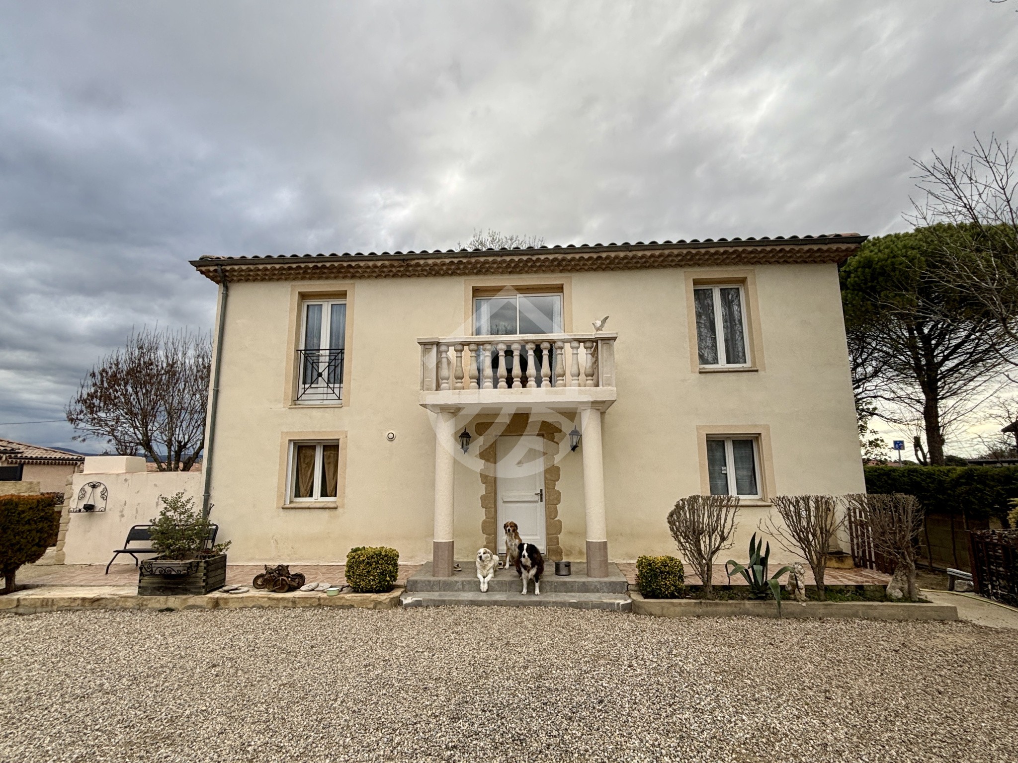 LIVRON-SUR-DROME : MAISON D'ARCHITECTE - 7 PIÈCES - PISCINE INTÉRIEURE — photo 2
