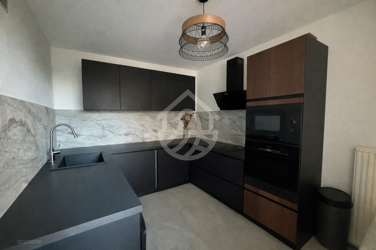 VALENCE SUD : APPARTEMENT - 4 PIECES -TERRASSE - CAVE — photo 4