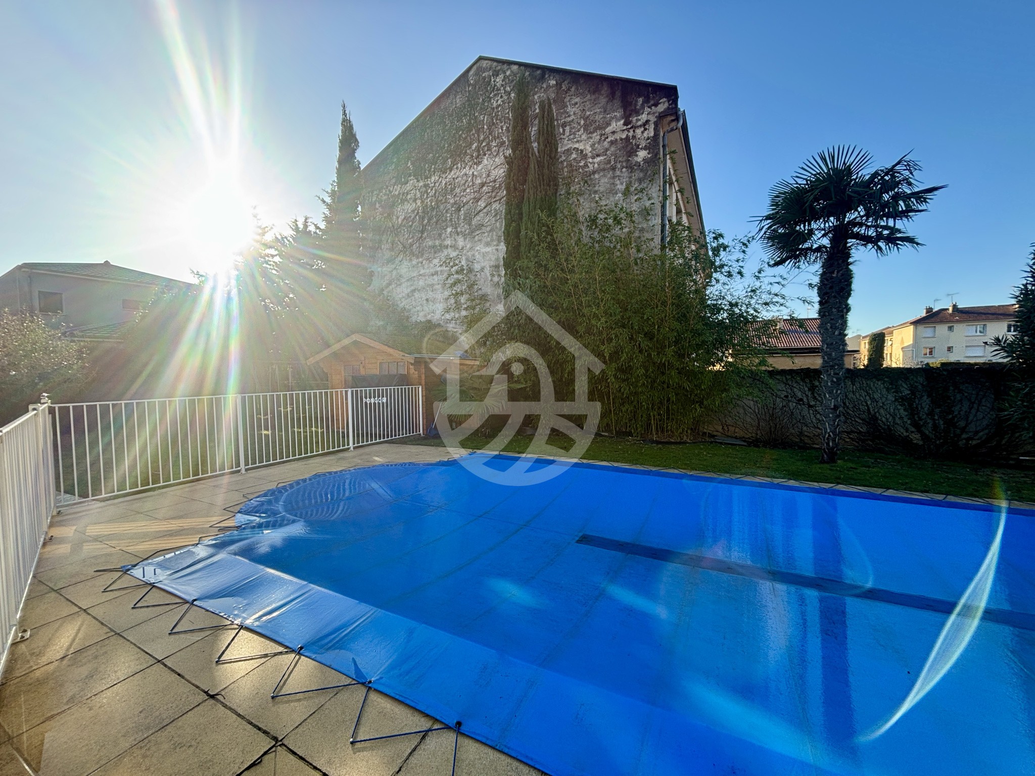 BOURG-LÈS-VALENCE : VILLA DE PLAIN PIED - PISCINE - DÉPENDANCES — photo 4