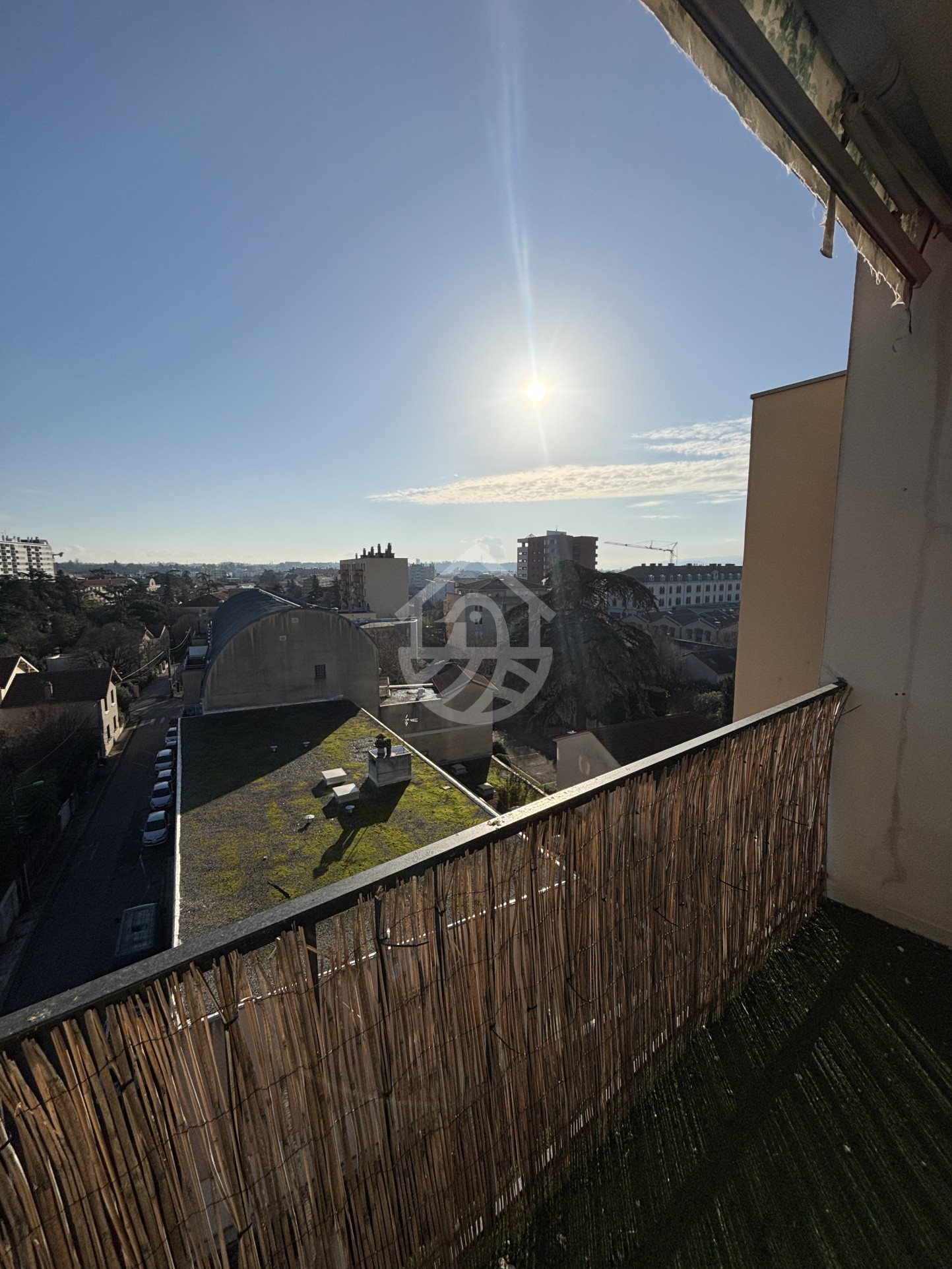 VALENCE AV ROMANS : T2 DERNIER ÉTAGE - TERRASSE - CAVE - PARKING — photo 7