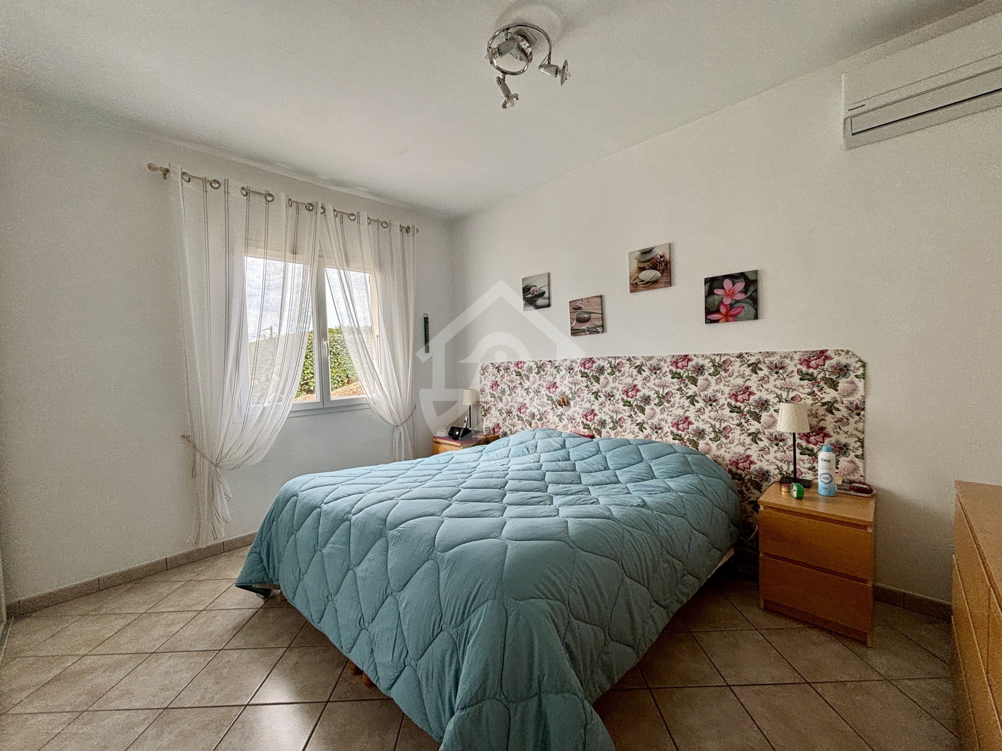 UPIE - CENTRE VILLAGE : VILLA D'ARCHITECTE - 6 PIÈCES - SOUS-SOL — photo 20