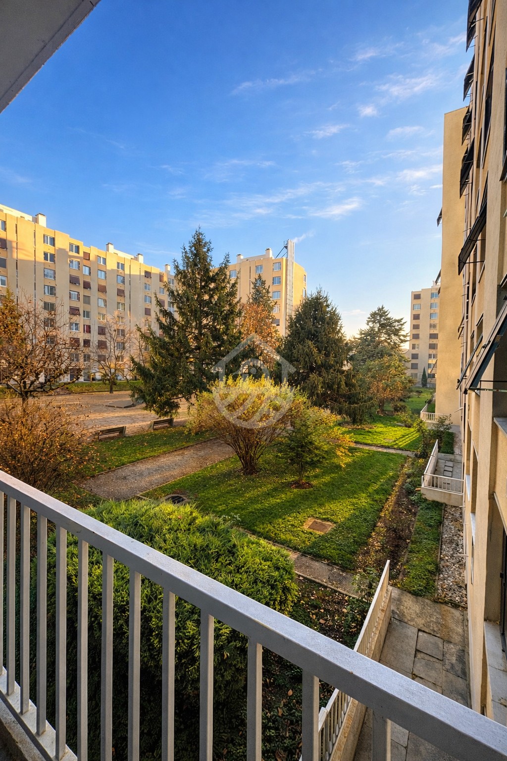 VALENCE SUD : APPARTEMENT - 4 PIECES -TERRASSE - CAVE — photo 9