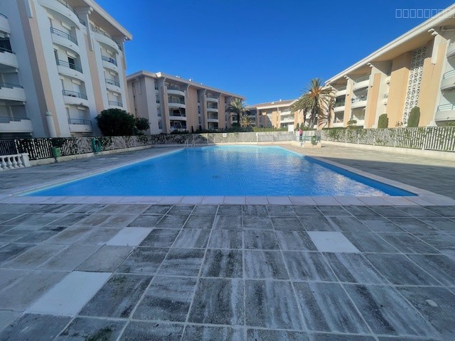 Appartement avec terrasse en vente à Fréjus — photo 15