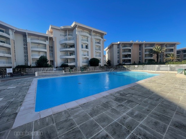 Appartement avec terrasse en vente à Fréjus — photo 16