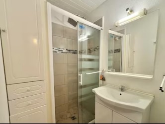 83600 FREJUS PLAGE APPARTEMENT F1 + PARKING — photo 6