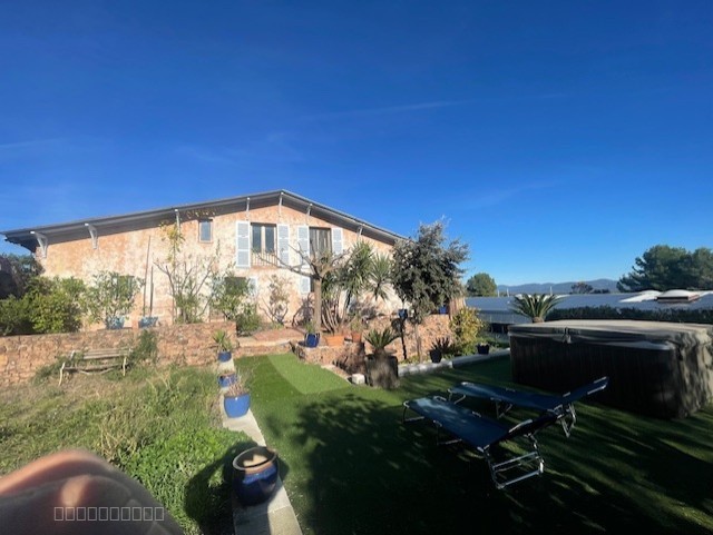 83590 GONFARON-LE LUC MAISON ATELIER JACUZZI 422 m2 — photo 10