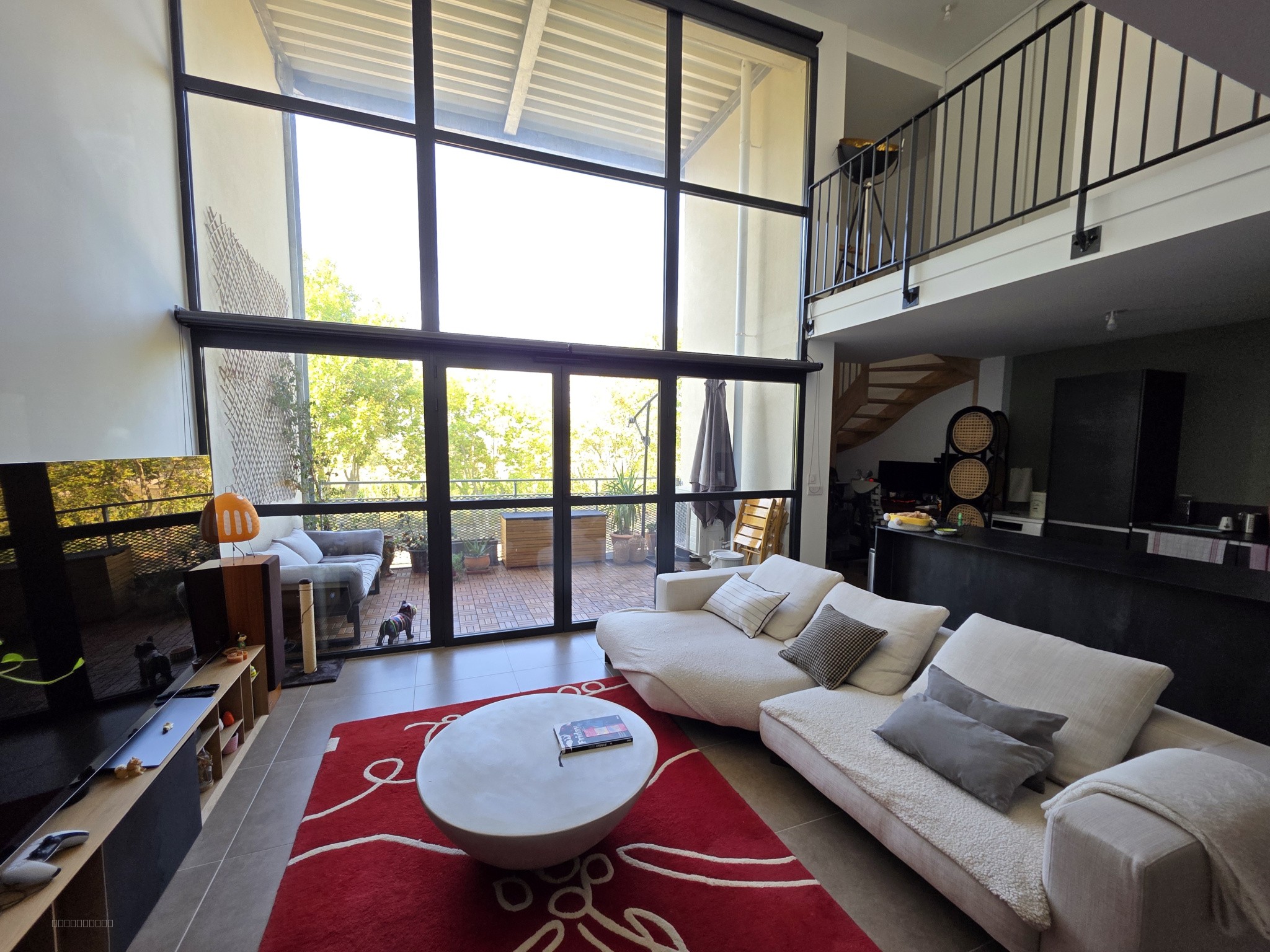 Appartement en duplex avec terrasse et parkings privatives — photo 10