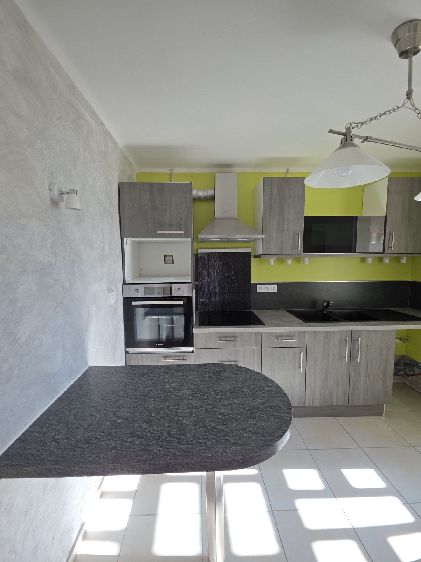 Arles appartement type trois, Arles quartier Mouleyres, proche centre-ville — photo 7