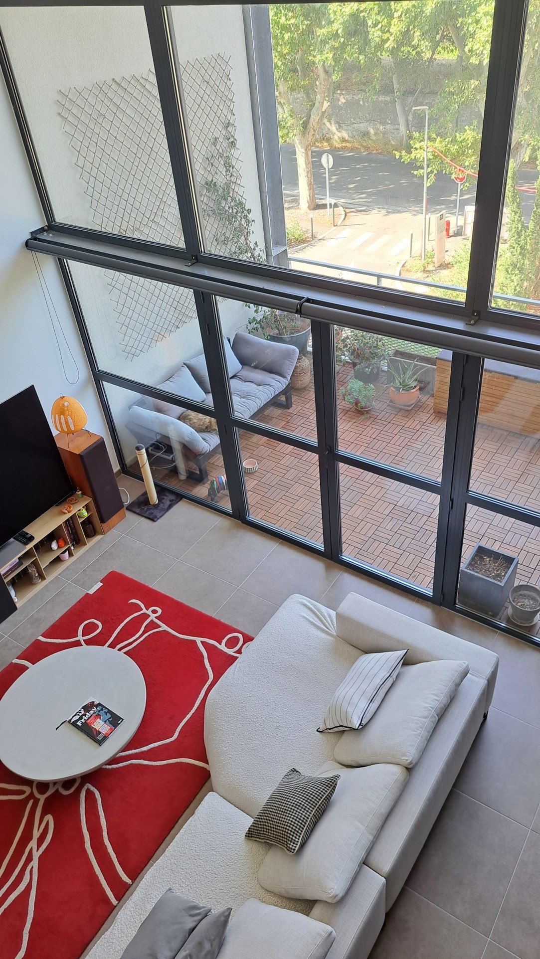 Appartement en duplex avec terrasse et parkings privatives — photo 4