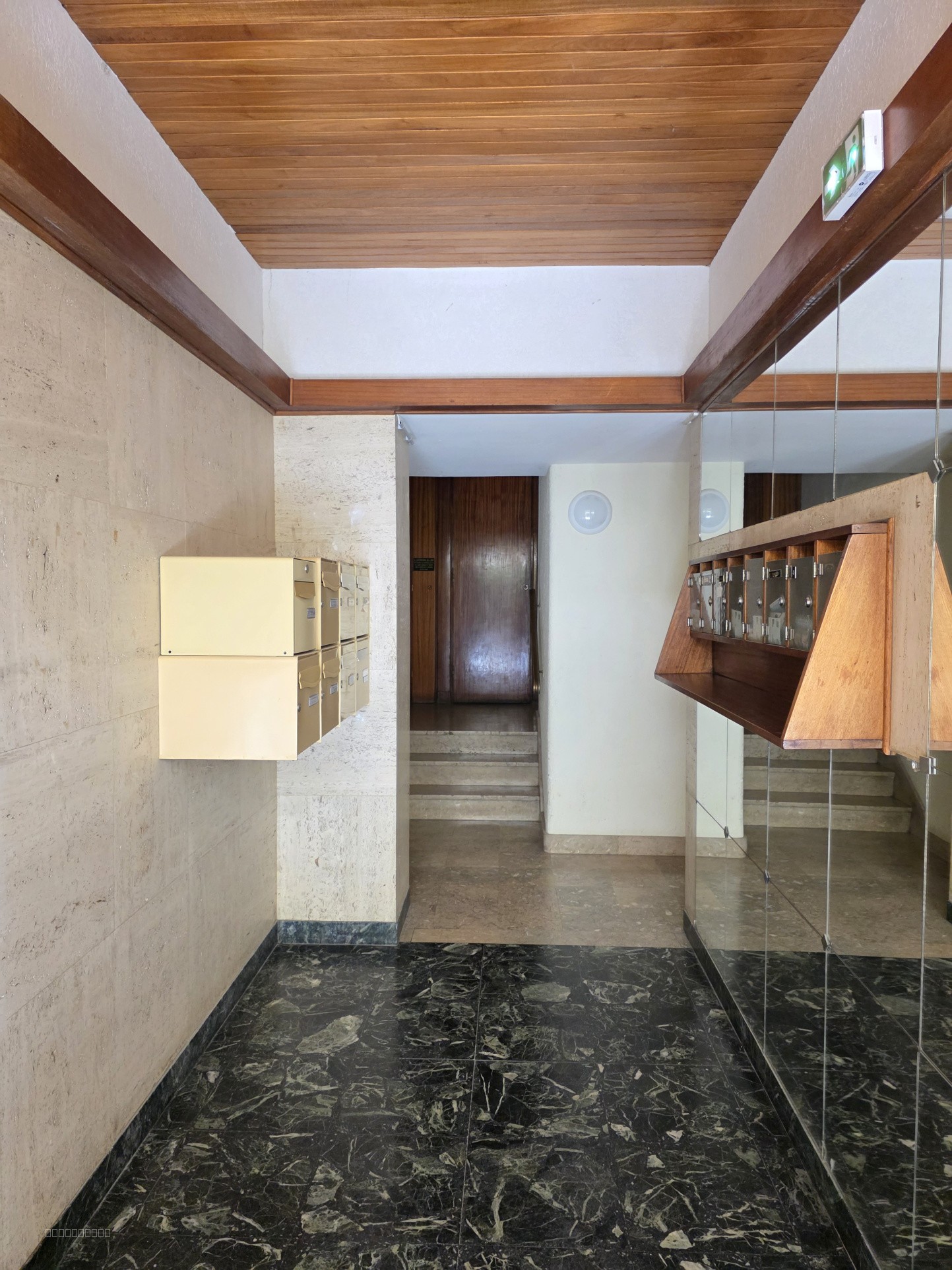 Appartement  avec garage, Arles centre-ville, résidence Le Central — photo 8