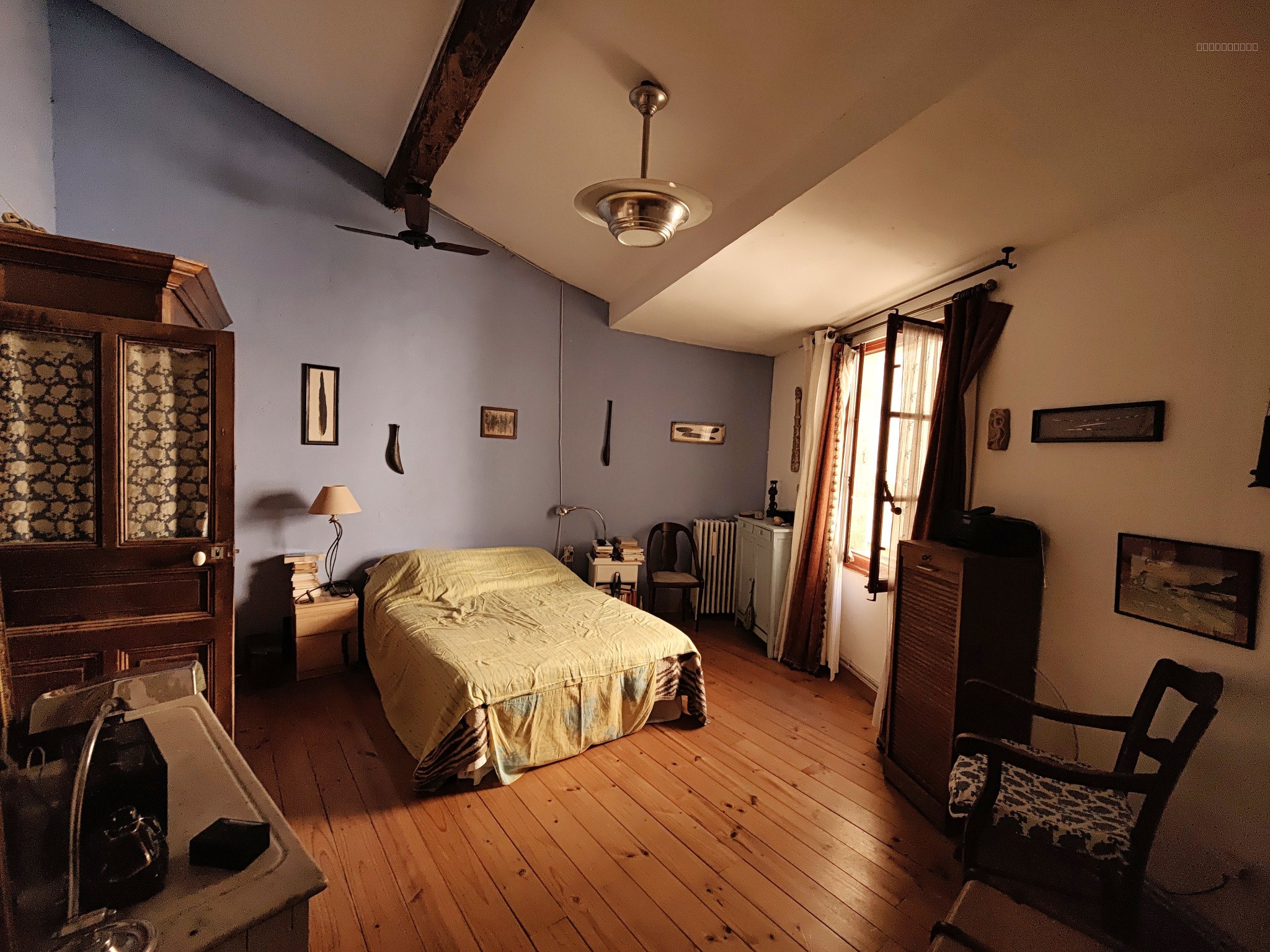 Splendide boutique d'angle dans le centre-ville historique d'Arles — photo 7